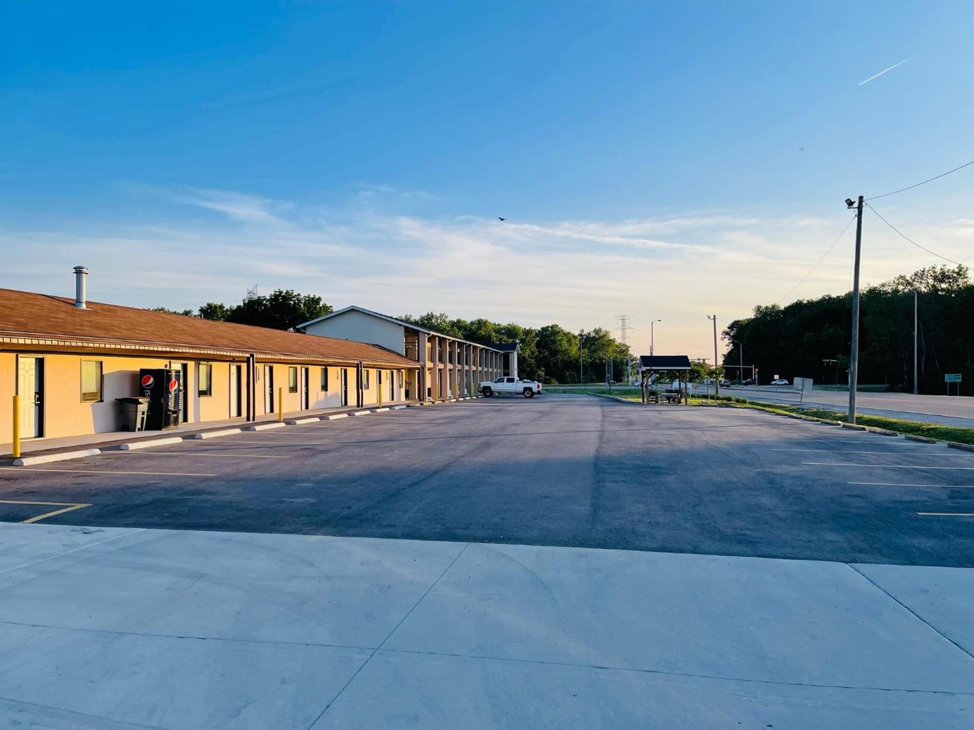 Bel Air Motel Wood River Bagian luar foto